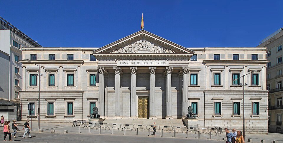 Milei confirmó un viaje a España para respaldar a la derecha antes de las elecciones del 29 de noviembre