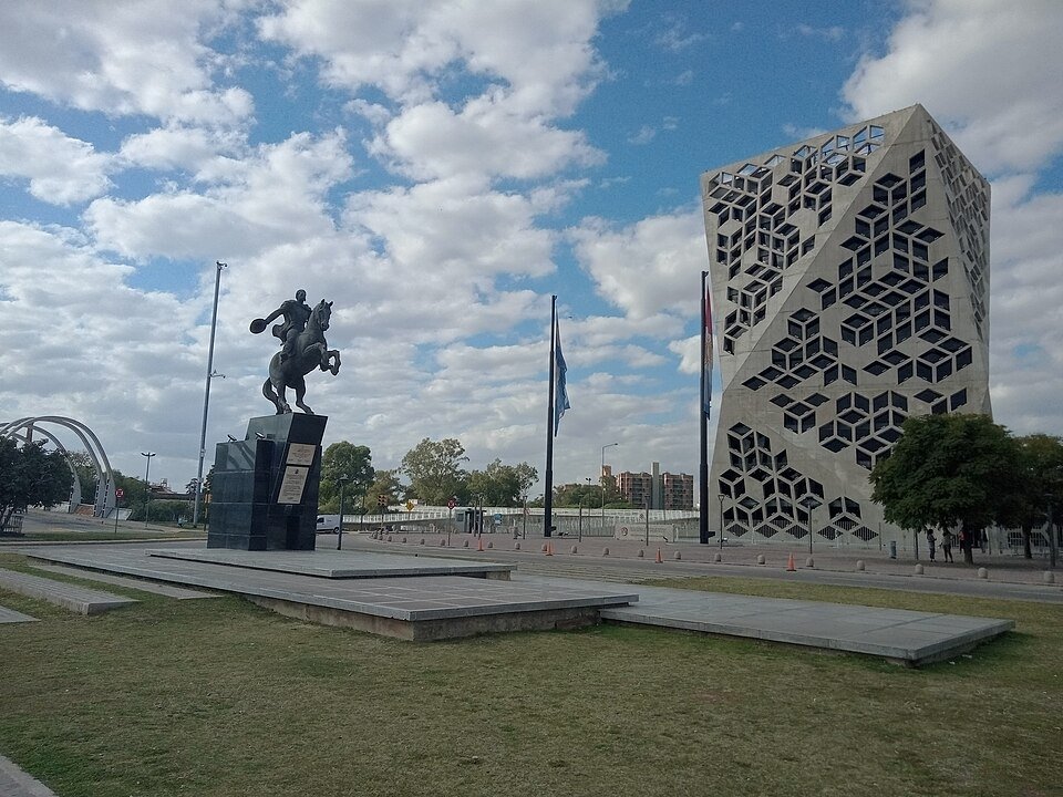 Córdoba abrió la inscripción al Programa Primer Paso para 15.000 jóvenes sin experiencia laboral