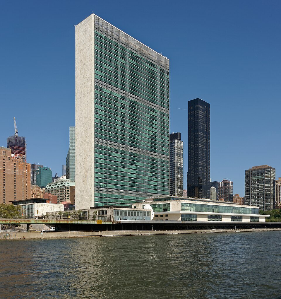 Karina Milei no viajará a Nueva York con el Presidente y se queda para ordenar la interna del Gobierno