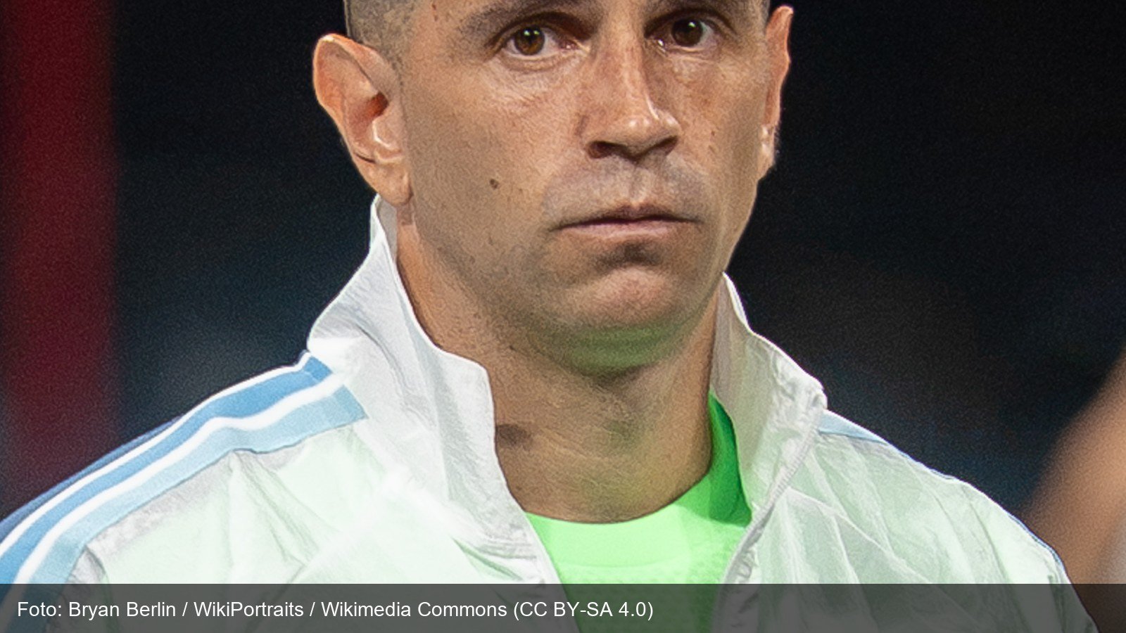 El "Dibu" Martínez está cerca de convertirse en nuevo refuerzo del Chelsea